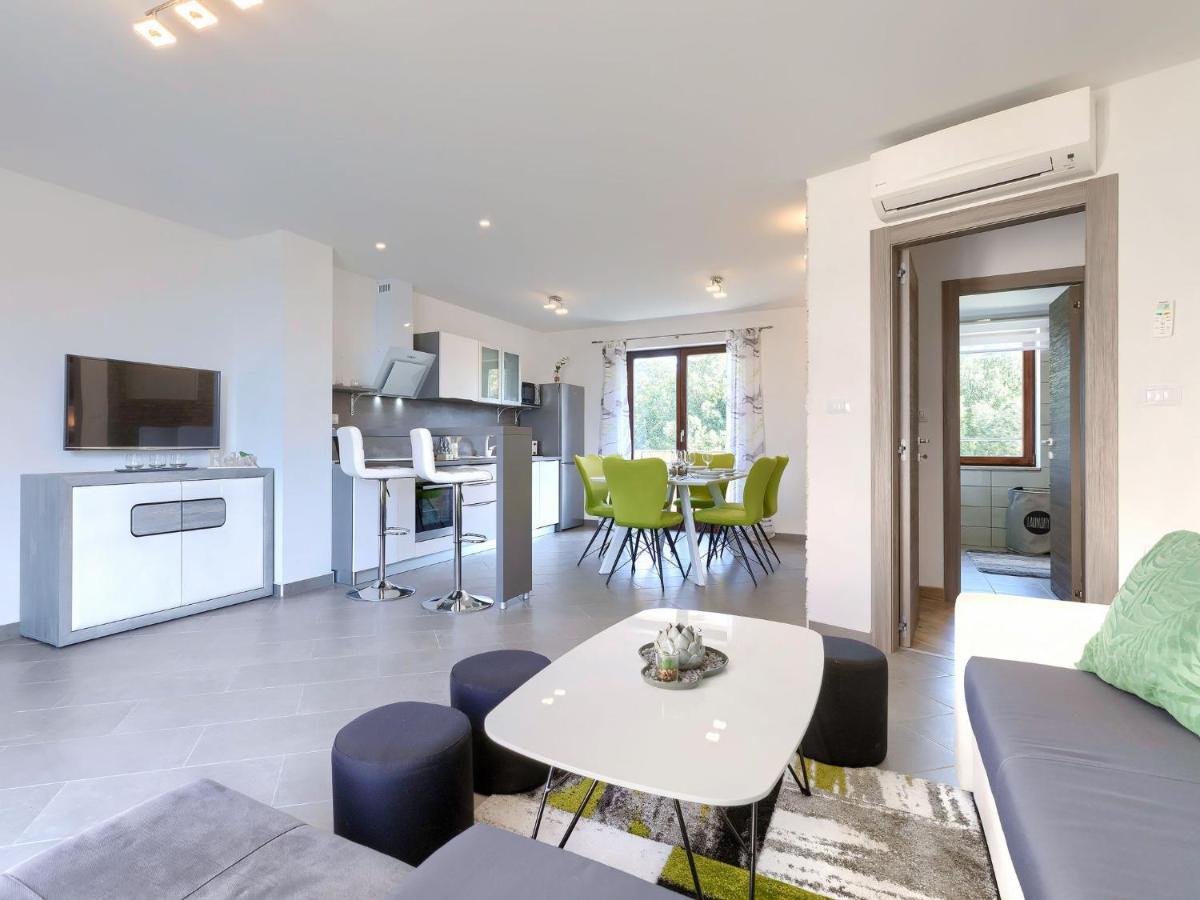 Apartment Joy By Interhome Пула Экстерьер фото